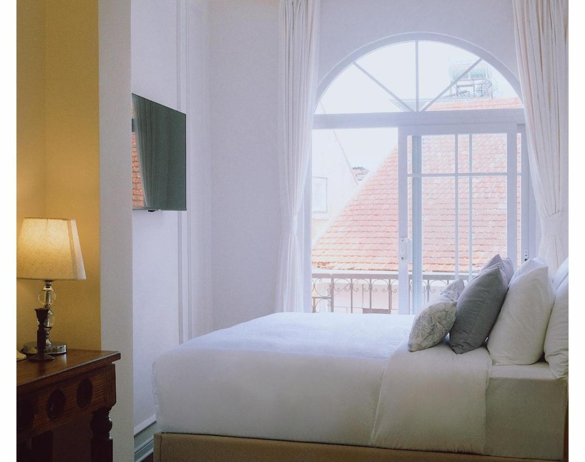 Deluxe Double Room with Bath,1428661348:JPEG